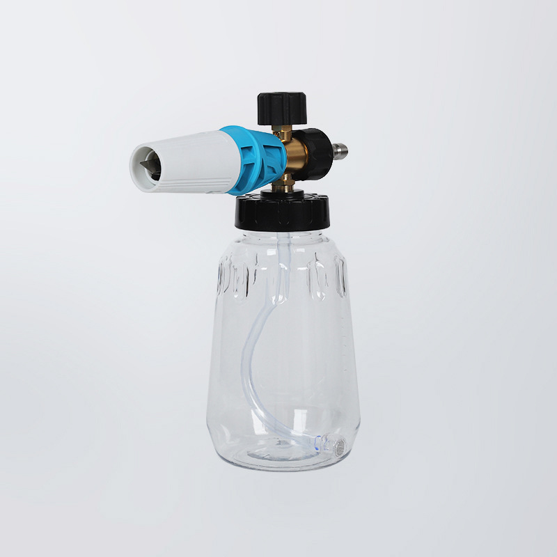 Nagynyomású autómosó pisztoly és hab edény